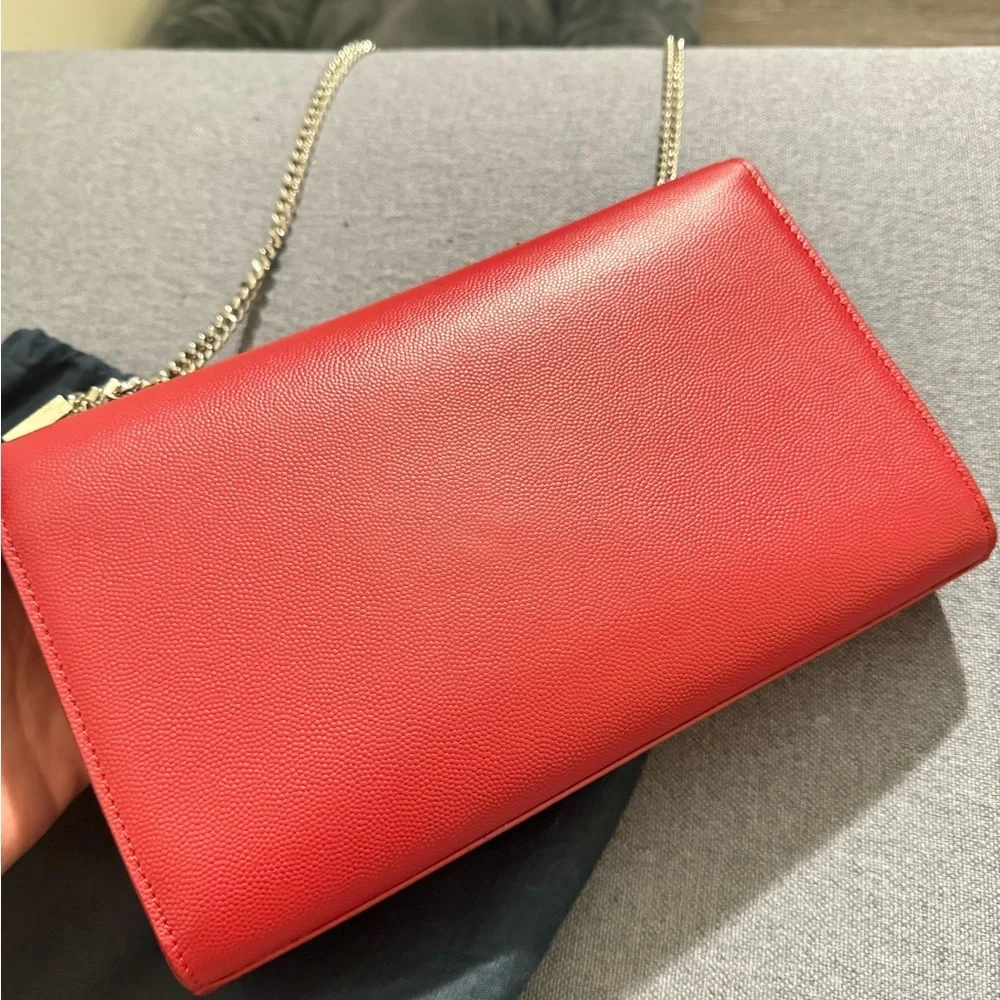 Yves Saint Laurent YSL Kate Medium Crossbody Bag in Red - Picture 4 of 10
